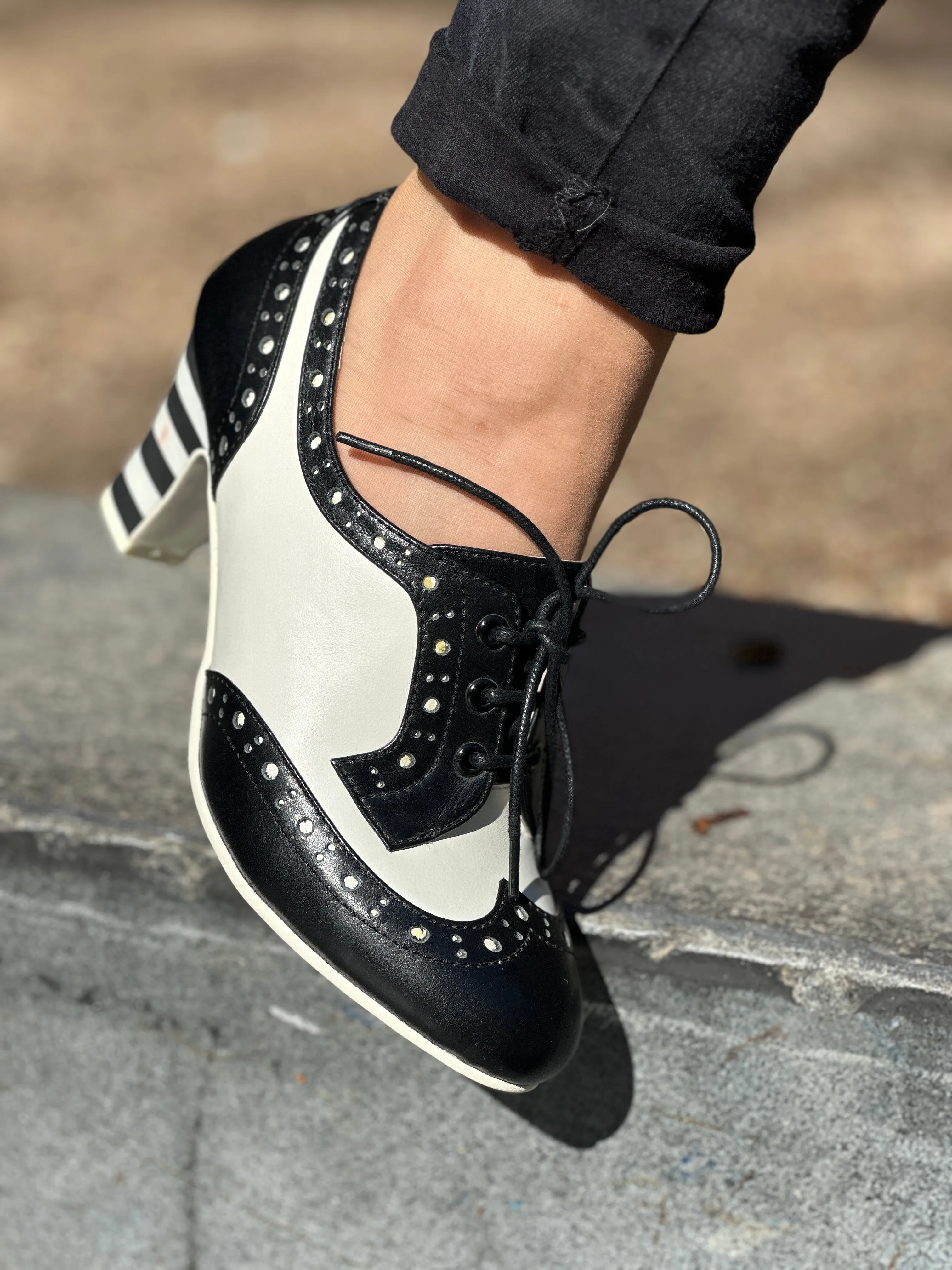 Ava 2-tone